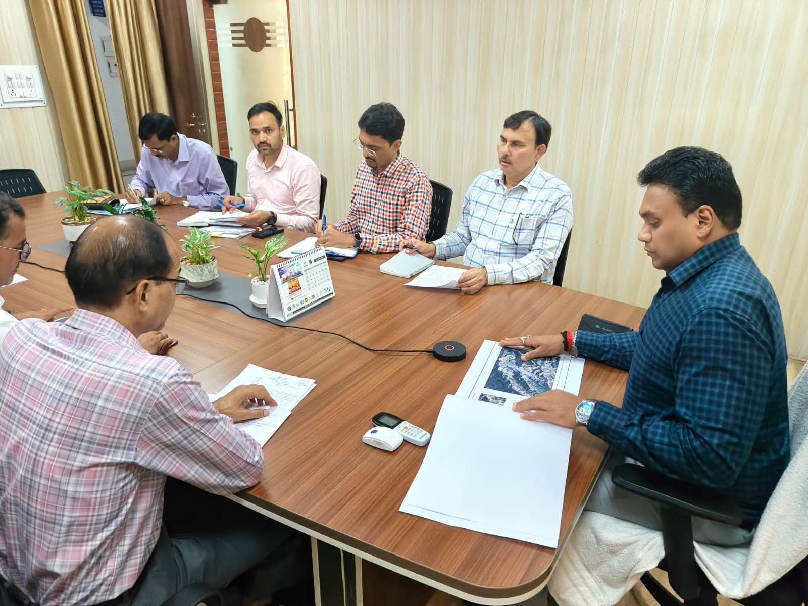 देवीधुरा में 9.80 करोड़ की मल्टी लेवल पार्किंग को सैद्धांतिक मंजूरी, 83 कारों की होगी पार्किंग चम्पावत।